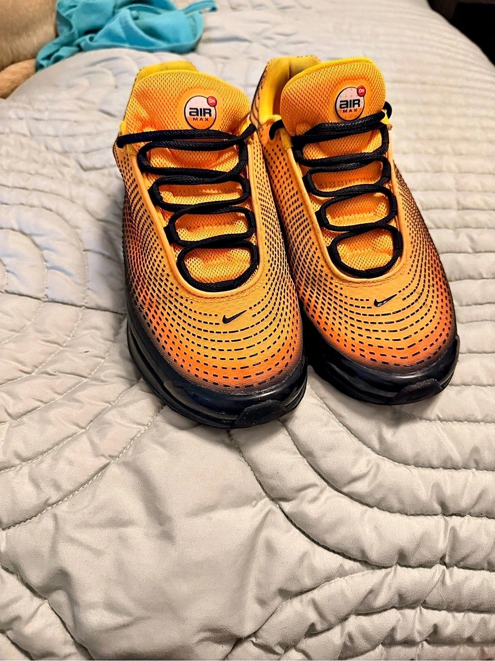 Nike Air Max Dn SE "Laser Orange" Sneakers Orange & Black US 9.5